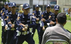 Begini Cara Membedakan Seragam Satpam dan Polisi