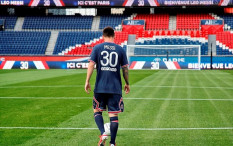 Messi Sembuh dari Covid-19, Giliran PSG Umumkan Kurzawa Positif