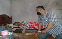 Pandemi Covid-19 Tak Kunjung Usai, Warga Sedan di Sleman Gelar Sowan Sesepuh