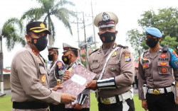 Berhasil Tangkap Perampok, 6 Polisi Bantul Dapat Penghargaan