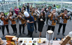 Habiskan Waktu di Platinum Adisucipto Hotel dengan Lumer Greek