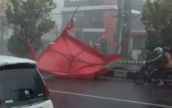 Ancaman Badai Belum Pasti Berlalu dari Jogja Hingga Sepekan ke Depan