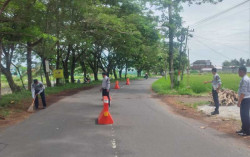 Rawan Kecelakaan, Dishub Pasang Pembatas di Jalan Samas