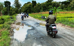Gunungkidul Sediakan Rp12 Miliar untuk Perbaiki Jalan Rusak 1,7 Km di Perbatasan