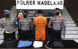 Diduga Jadi Pelaku Pembacokan, Seorang Pelajar SMK Diantar Pihak Sekolah ke Polisi