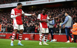 Arsenal Tekuk Brentford 2-1