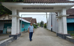 Dulu Petugas Cleaning Service, Atik Kini Punya 1.030 Gerai Rocket Chicken hingga Ada Jalan Rocket di Godean
