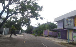 Jalan Polisi Istimewa Buntu & Pendek, Ada Kaitan dengan Jembatan Misterius?
