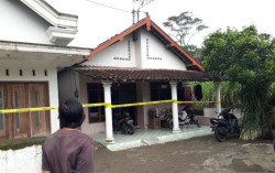 Seorang Kakek Mengamuk Bawa Celurit, Bacok 10 Orang, 4 Tewas