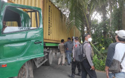Seharian Terjebak di Perkampungan Seyegan Sleman karena Google Maps, Truk Kontainer Keluar Tengah Malam