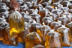 Datang ke Sarkem, Jokowi Temukan Stok Minyak Goreng Kosong di Jogja