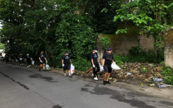 Peringati Earth Hour, Hyatt Regency Yogyakarta Jadi Hotel Pertama yang Melakukan Aksi Plogging