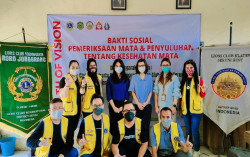UKDW Terjun ke Pelosok Klaten Gelar Pemeriksaan Mata