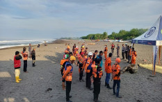 Remaja Kotagede Tenggelam di Pantai Glagah Tak Kunjung Ditemukan, Pencarian Dihentikan   