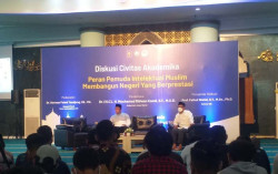 Ditanya Mahasiswi Jogja soal Jokowi 3 Periode, Ridwan Kamil: Tidak Setuju, Suarakan!