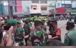 Warga Diamankan TNI Gegara Sampaikan Aspirasi ke Jokowi, Fadli Zon Sebut Demokrasi Dikebiri