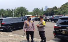 Kapolda Metro Jaya: 6 Polisi Terluka saat Evakuasi Ade Armando