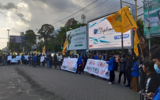 Endus Aroma Oligarki, PMII DIY Gelar Aksi