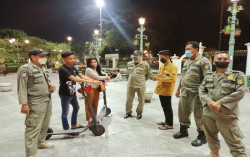 Satpol PP Sita Belasan Skuter Listrik Nekat Beroperasi di Malioboro