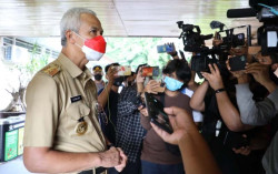 Ganjar Pranowo Sangat Menyayangkan Kejadian Perusakan Tembok Baluwarti 