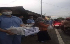 SMK Muhammadiyah 1 Moyudan Bagi Takjil dan zakat