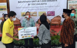 1.000 Kaum Duafa dan Anak Yatim di Jogja Terima Bantuan