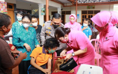 TP PKK dan Bhayangkari DIY Gelar Vaksinasi Booster, Ratusan Difabel dan ODGJ Disasar 