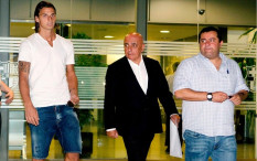 Raiola Ditemani Ibrahimovic sampai Meninggal