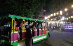 Takbir Keliling di Sleman Gunakan Kereta Kelinci