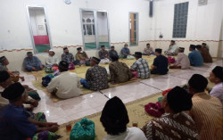 Sambut Lebaran, Warga Cikalan Gelar Kenduri Kupat