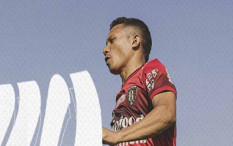 Hendra Adi Bayauw Gabung Bali United