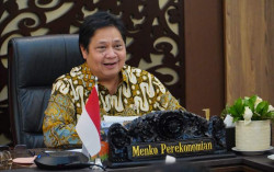 Bersama Para Menteri dan Tiga Gubernur, Menko Airlangga Dorong Percepatan Pembangunan di 3 Kawasan