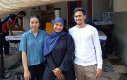 Piawai di Lapangan Hijau, Mantan Pemain Bola Ini Sukses di Bisnis Pakaian
