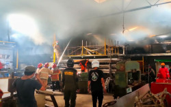 Gudang Mebel di Jalan Lowanu Terbakar, Pemadaman Makan Waktu Lebih dari 2 Jam 