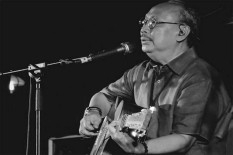 Lirik Lagu Berita Kepada Kawan — Ebiet G. Ade