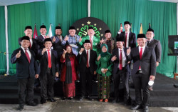 Rektor UNU Lantik Pejabat Pimpinan dari Kalangan Muda