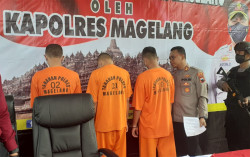 3 Pemuda Muntilan Ditangkap Saat Mengisap Ganja di Sebuah Warung