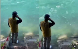Ridwan Kamil Adzan di Tepi Sungai Aare Sebelum Pulang ke Indonesia