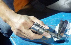 Damkar Jogja Lepaskan Jari Terjepit Piston, 2,5 Jam Baru Kelar