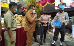 Polsek Pajangan Gelar Vaksinasi Berhadiah Peralatan Masak Hingga Menginap di Hotel