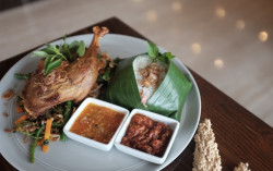 Menggoda! Bebek Goreng Lereng Merapi nan Empuk ala Harper Malioboro