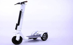Honda Kembangkan Striemo Listrik Roda Tiga