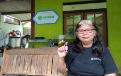 Menghirup Wangi Bisnis Minyak Atsiri