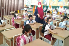 Kritikan Rektor UNS: Pelajar Sekarang Dituntut Jadi Penghafal, Bukan Penalar