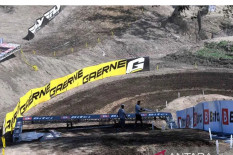 Race 1 MXGP Indonesia : Pembalap MX2 Indonesia Tercecer