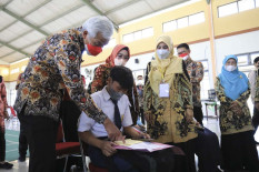 Gubernur Jawa Tengah Ganjar Pranowo Cek Pelaksanaan PPDB di Kabupaten Temanggung