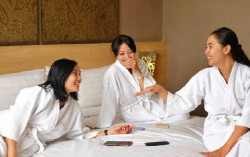 Mau Staycation Bersama Sahabat di Pusat Jogja? Ke Harper Saja!