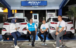 Cek di Sini! 9 Tips Aman dan Nyaman Bepergian Jauh Pakai Mobil Listrik
