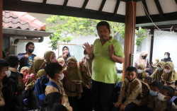 Puluhan Siswa SD Muh. Mutihan Wates Datangi Media Center Kulonprogo, Ada Apa?
