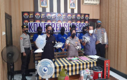 4 Pembobol Rumah Kosong di Kretek Digelandang Polisi